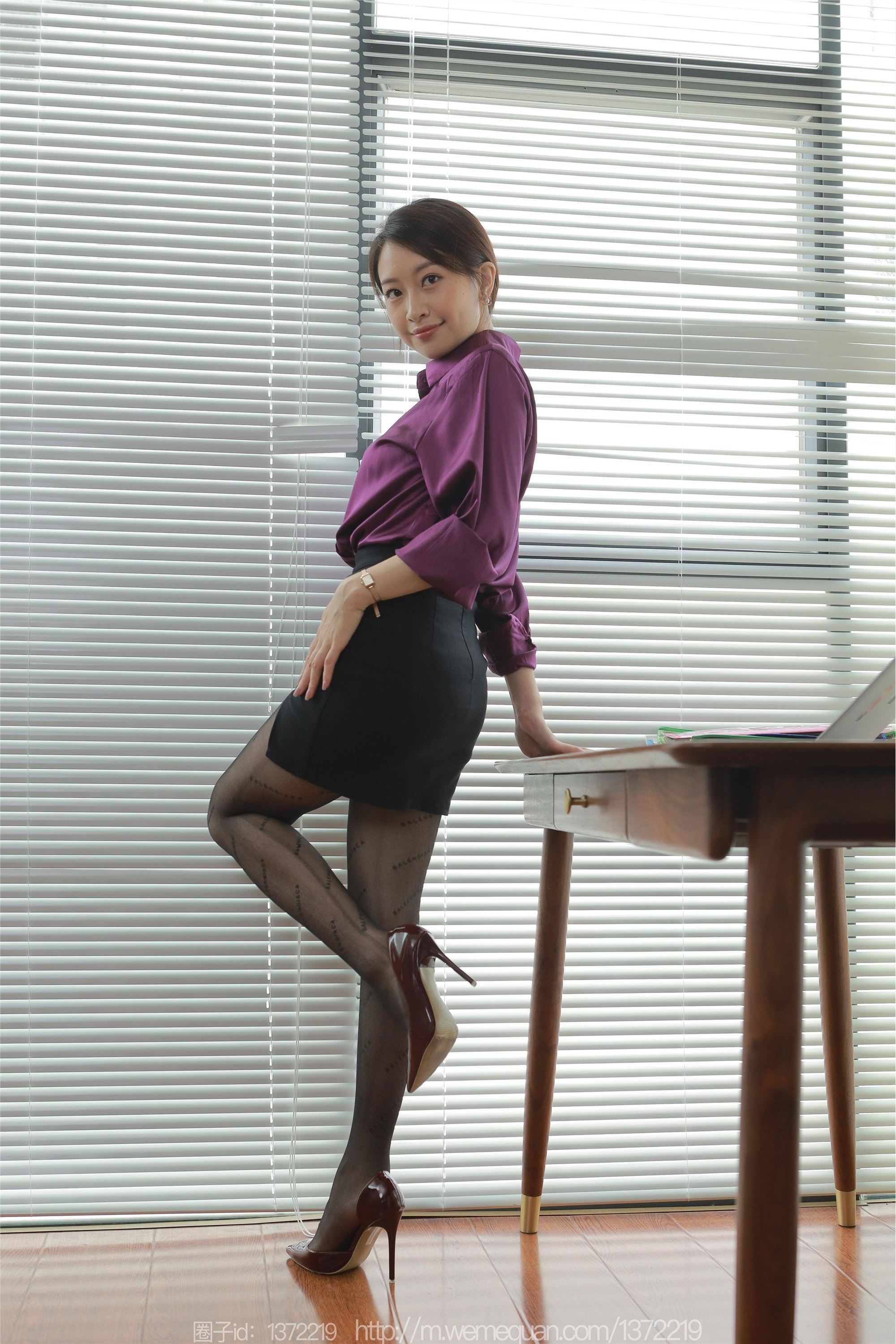 IESS异思趣向  2023.07.14 丝享家 1480 小婕《字母配紫色》